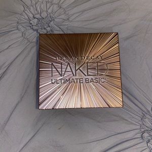 Urban decay ultimate basics eyeshadow palette